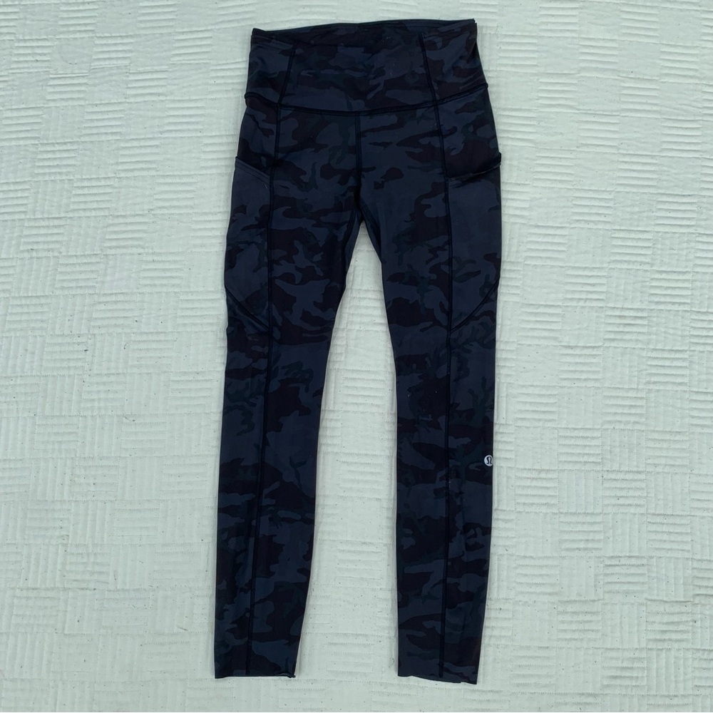 Lululemon Black Camouflage Leggings Size 4